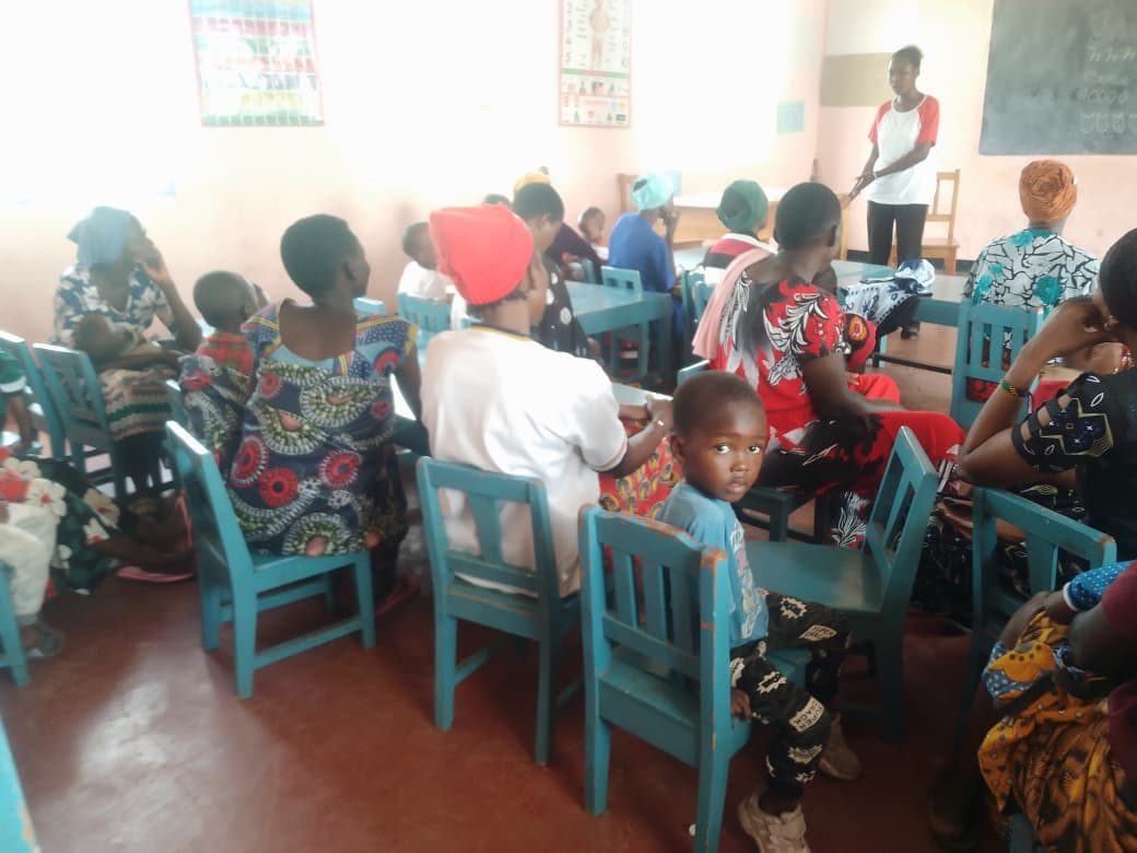 Community-Based Weekly Nutrition Sessions and Support